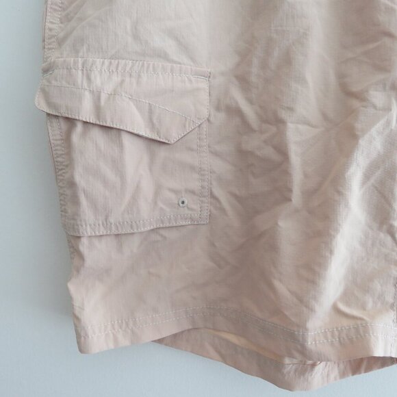 COLUMBIA Coral Point III Omni Shade Shorts in Fossil Tan Outdoor Gorpcore 14 NWT - Picture 7 of 16